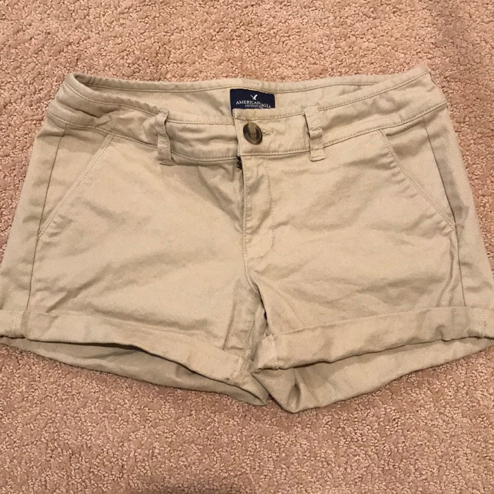 American Eagle Midi Khaki Shorts in Size 2